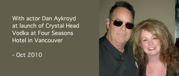 Dan Aykroyd Cat Barr